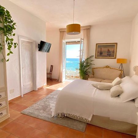 Villa Bina Sea Hotel Sant'Angelo  Exteriér fotografie