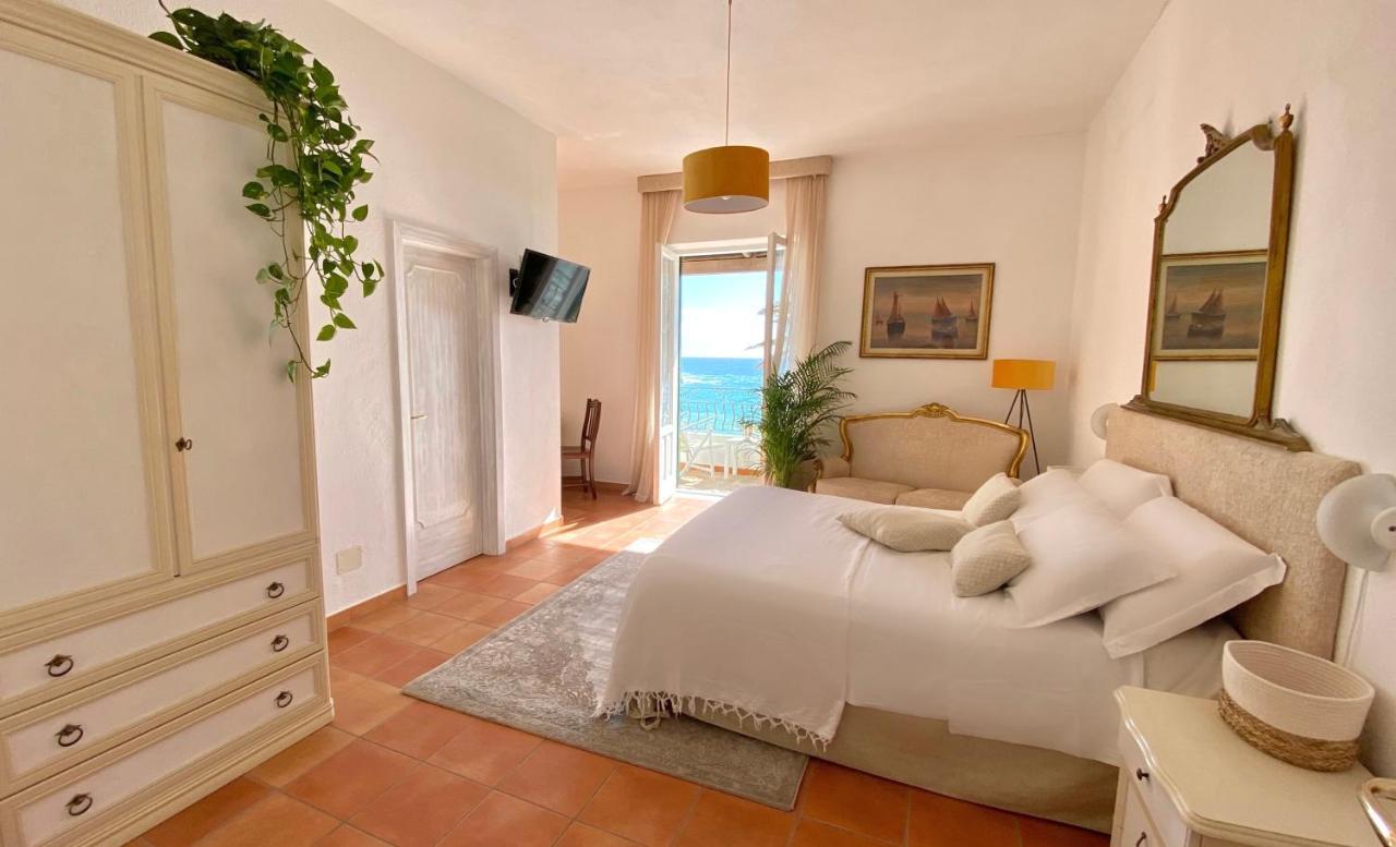 Villa Bina Sea Hotel Sant'Angelo  Exteriér fotografie