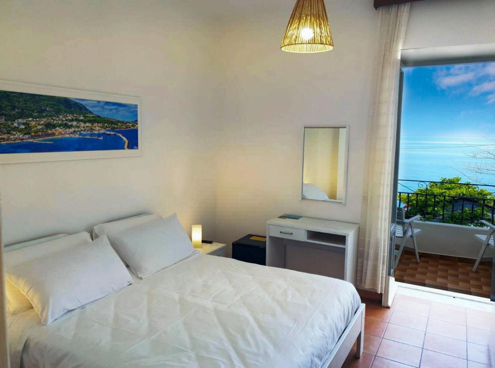 Villa Bina Sea Hotel Sant'Angelo  Exteriér fotografie