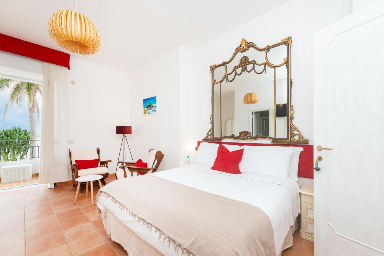 Villa Bina Sea Hotel Sant'Angelo  Exteriér fotografie