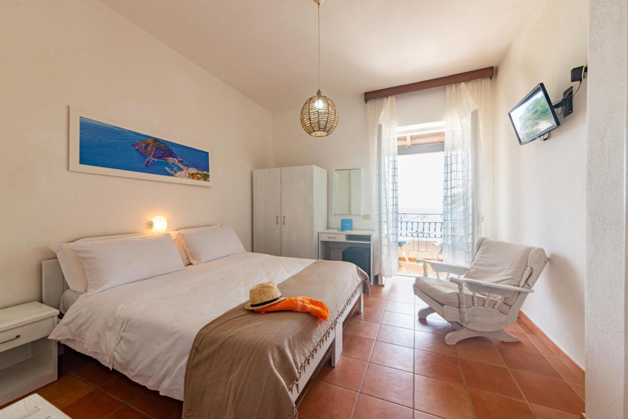 Villa Bina Sea Hotel Sant'Angelo  Exteriér fotografie