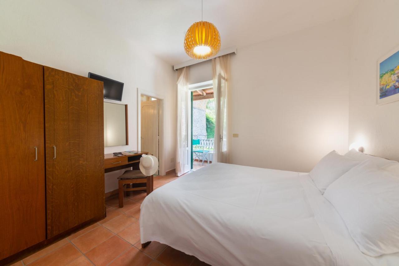 Villa Bina Sea Hotel Sant'Angelo  Exteriér fotografie