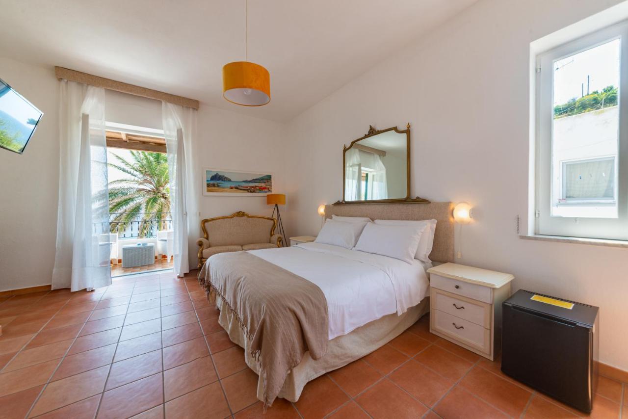 Villa Bina Sea Hotel Sant'Angelo  Exteriér fotografie