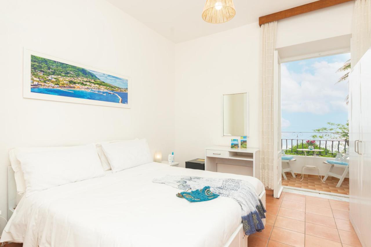 Villa Bina Sea Hotel Sant'Angelo  Exteriér fotografie
