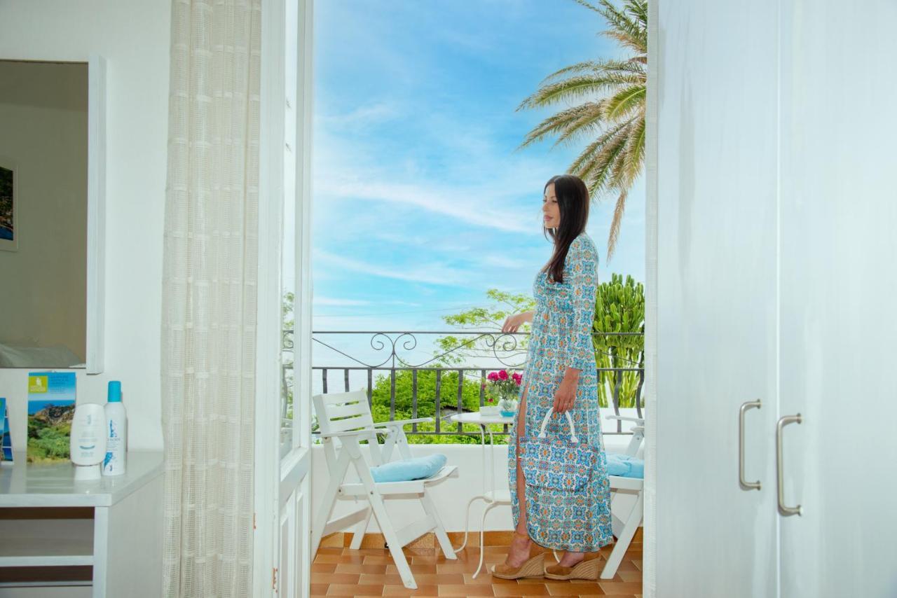 Villa Bina Sea Hotel Sant'Angelo  Exteriér fotografie